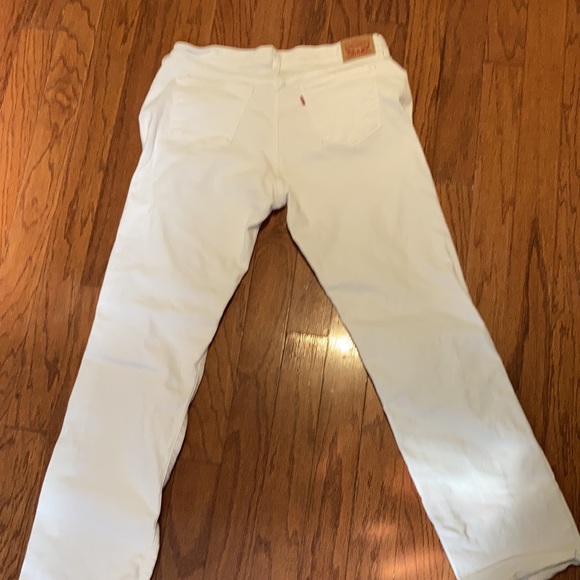 Levi’s white jeans - Picture 5 of 6